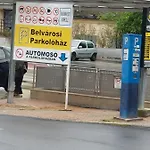 Adel דירה