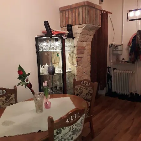 Apartment Adel